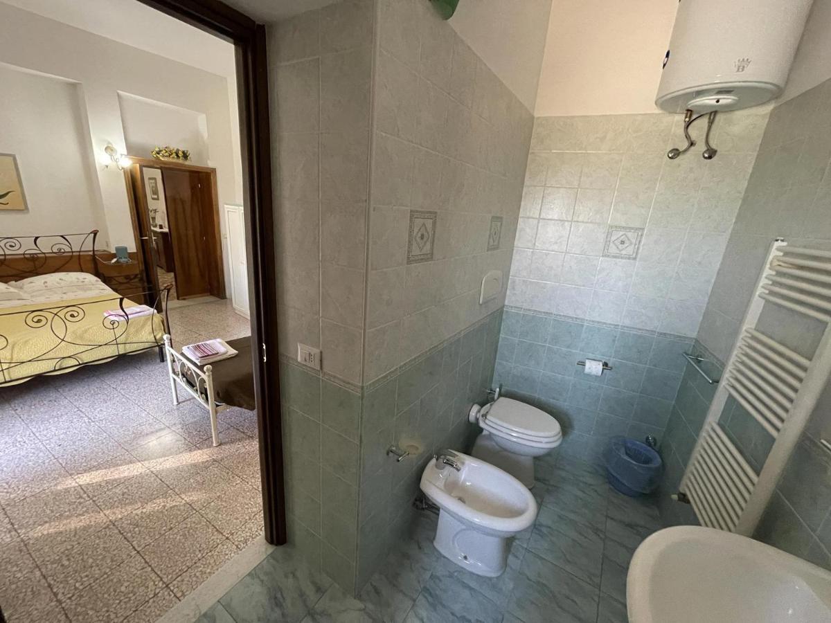 B&B Caterina Biccari Exteriör bild